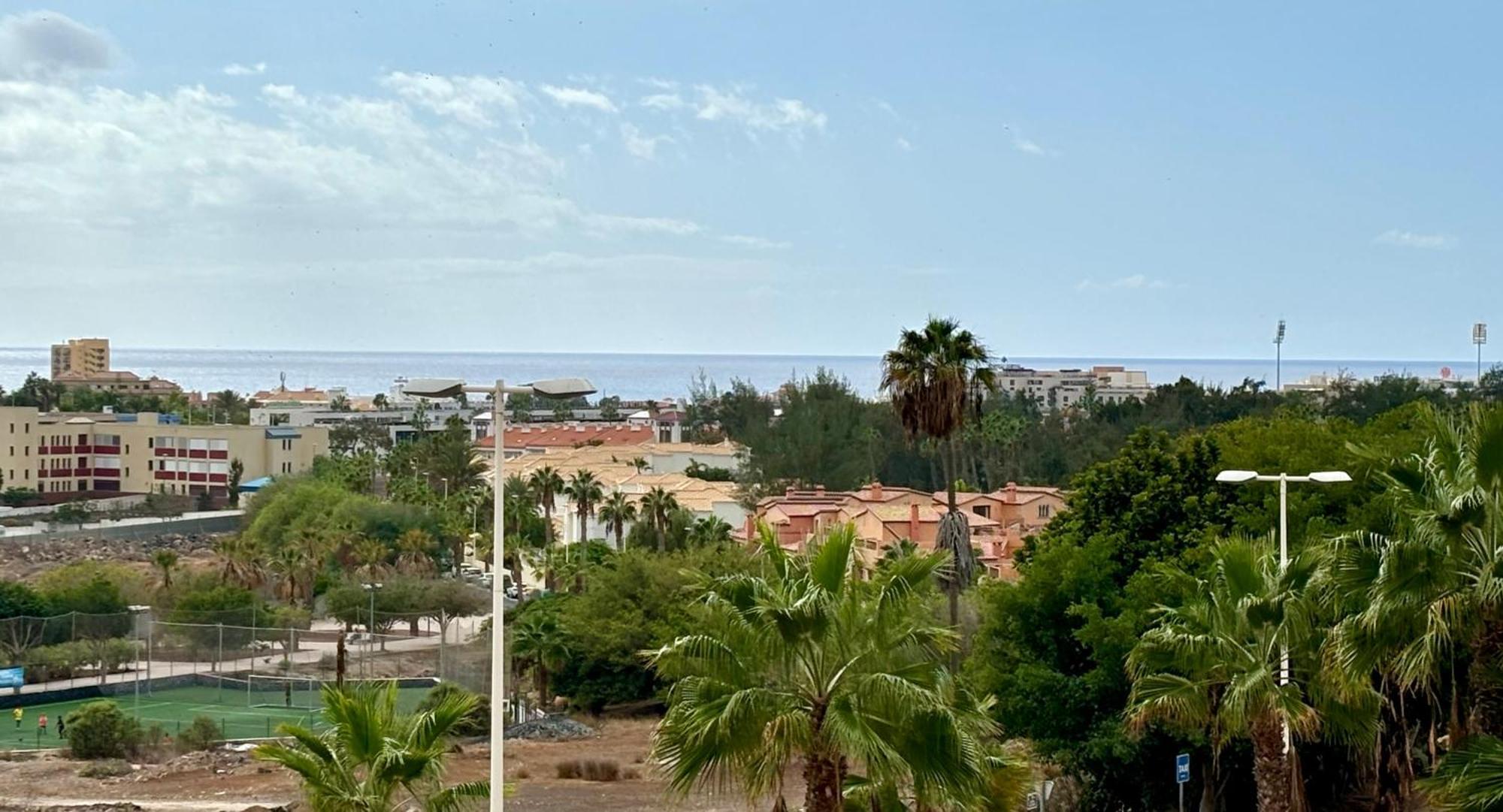 Happy Granada Apartment Los Cristianos  Exterior photo