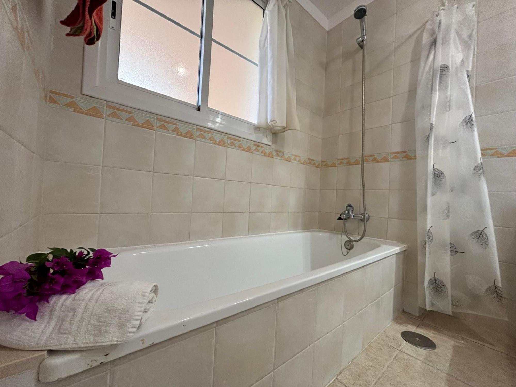 Happy Granada Apartment Los Cristianos  Exterior photo