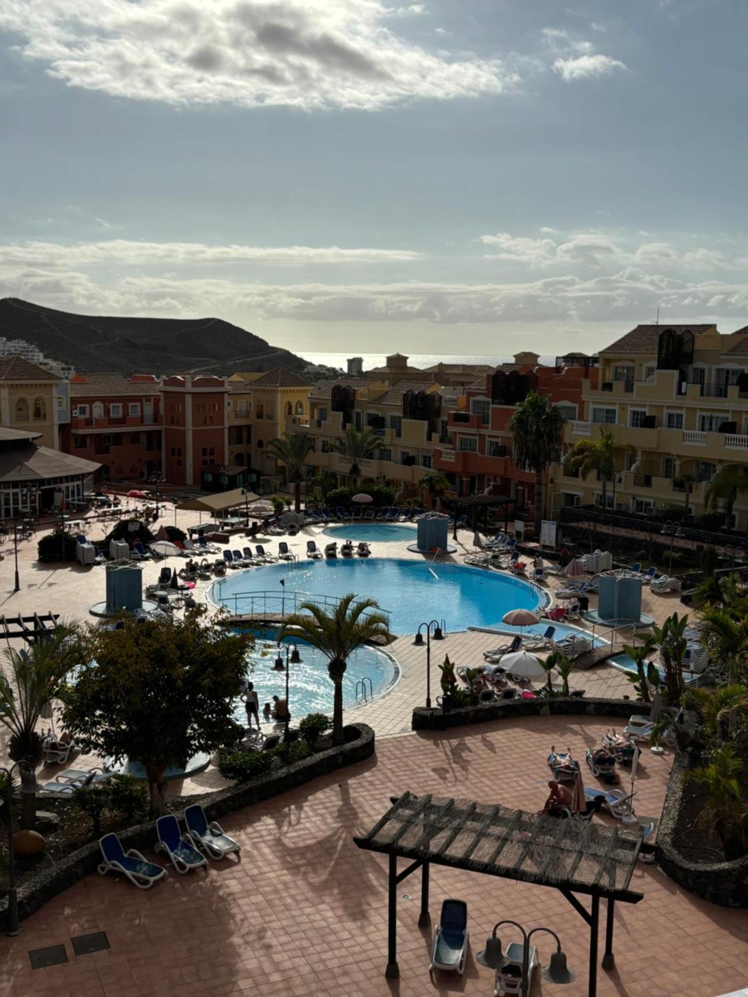 Happy Granada Apartment Los Cristianos  Exterior photo
